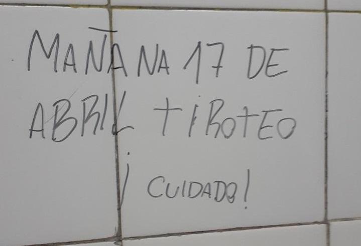 Amenazas en escuelas: los padres pagarán los costos de los operativos policiales