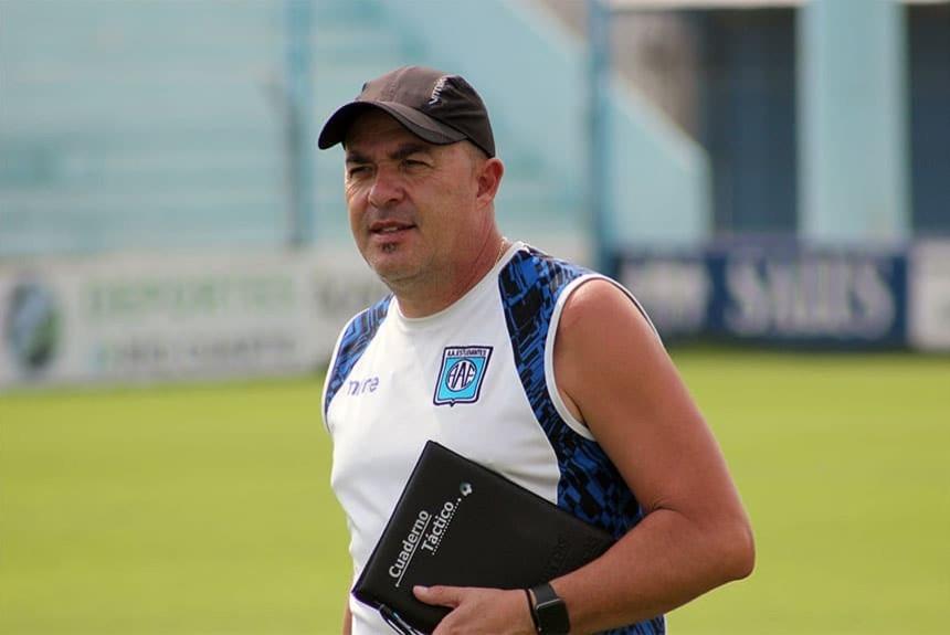 Marcelo Vázquez asumió como nuevo entrenador de Alvarado tras la salida de Quattrocchi
