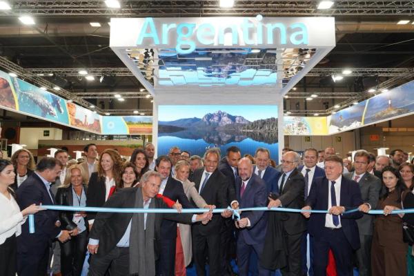 Los Reyes de España inauguran la Feria Internacional de Turismo: Argentina y Mar del Plata destacan su oferta