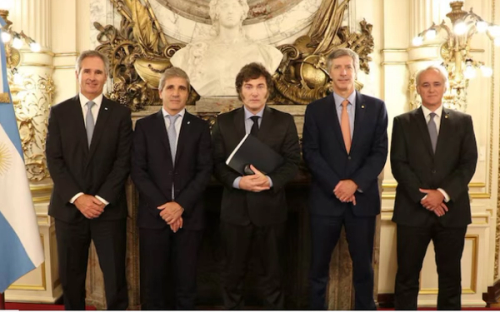 2025: Cómo impactaría la falta de reservas en los dólares y el cepo