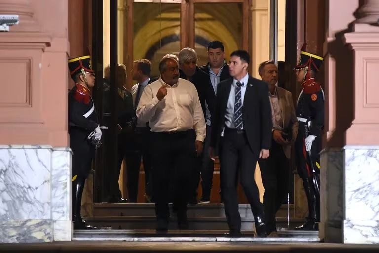 El Gobierno se reunió con la CGT y negociará la nueva reforma laboral