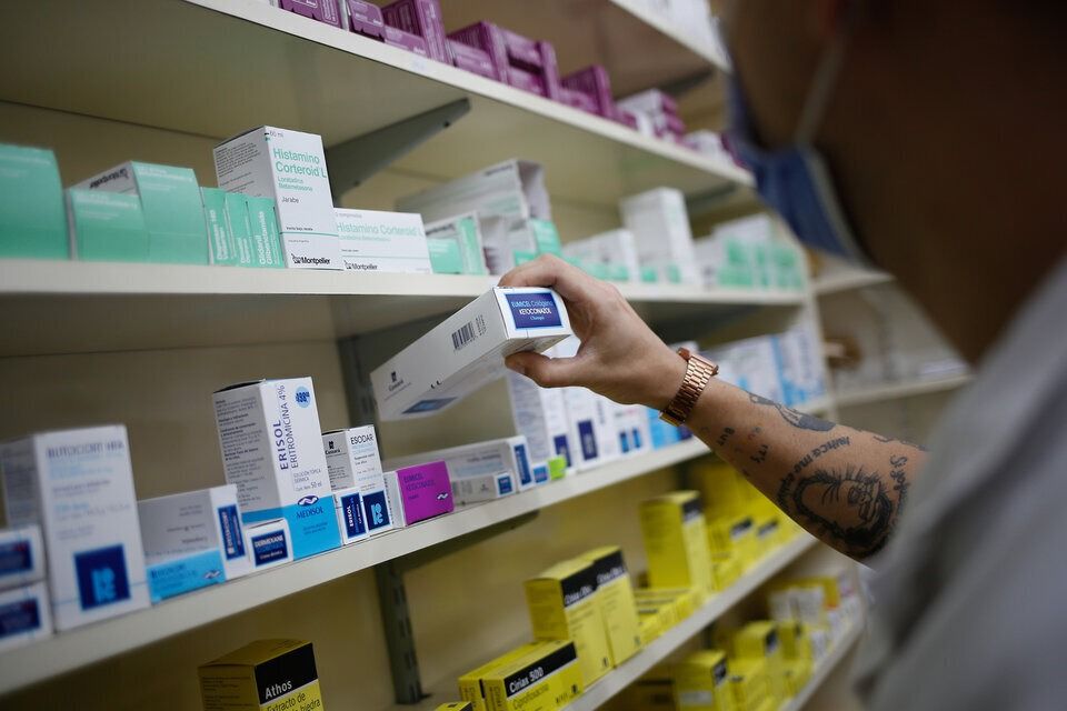 Por pedido del Ministerio de Salud el ANMAT evalúa poner 22 medicamentos en venta libre
