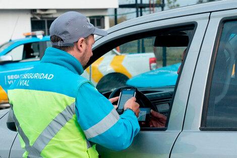 Atentos conductores: aumentaron las multas y superar la velocidad máxima podría salir $1.400.000