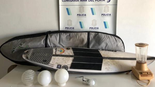 Robaron tres lámparas, una tabla de surf, y terminaron en Batán