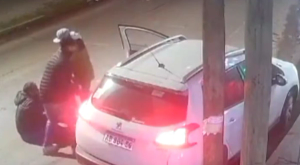 Un policía se defendió a los tiros de un robo piraña frente a su casa y hay un detenido