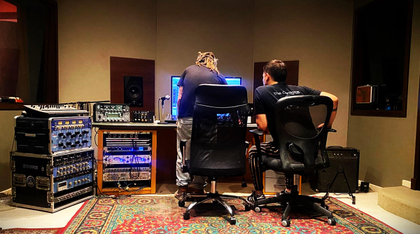 Exacuarela lanzó “Blanco Tiza Deluxe” junto a Nicolás Alfieri y prepara dos nuevas colaboraciones