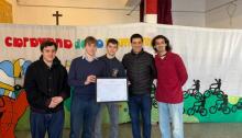 Abad entregó un reconocimiento del Senado a la Caravana de la Primavera antes de su 66ª edición