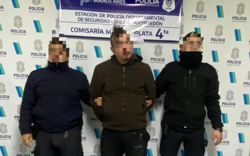 Fue detenido tras darle una golpiza a su madre en una vivienda del Centenario 
