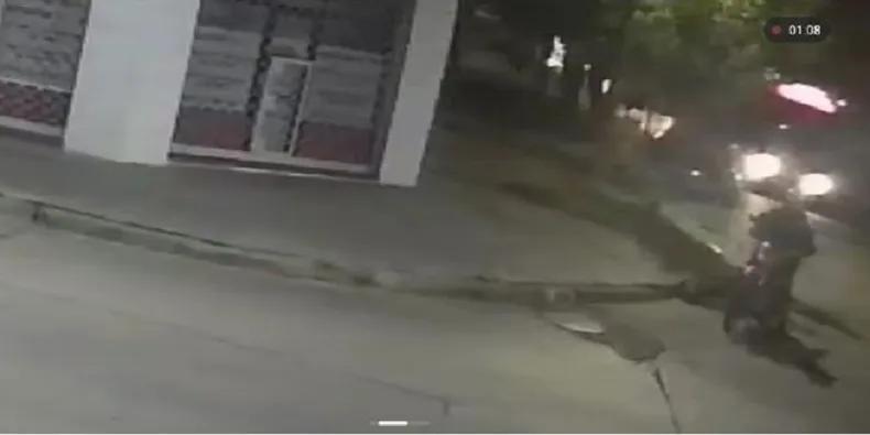 Colectiveros impidieron un robo de motochorros a una joven en Mar del Plata