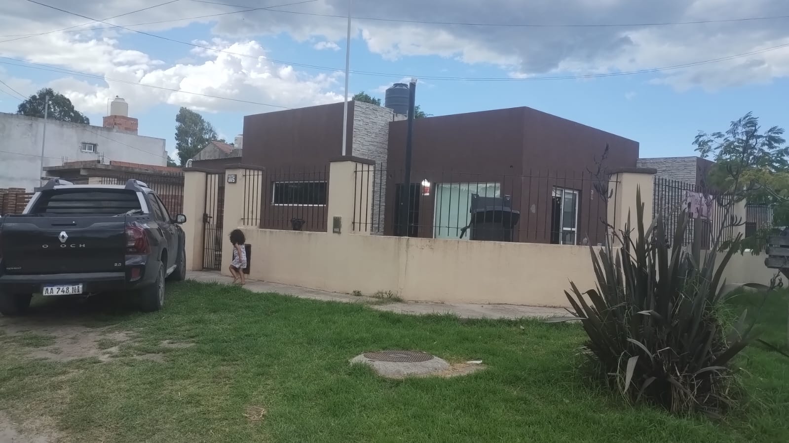 Familia destrozada: un vecino les mató a balazos a su perro, sigue libre y piden justicia