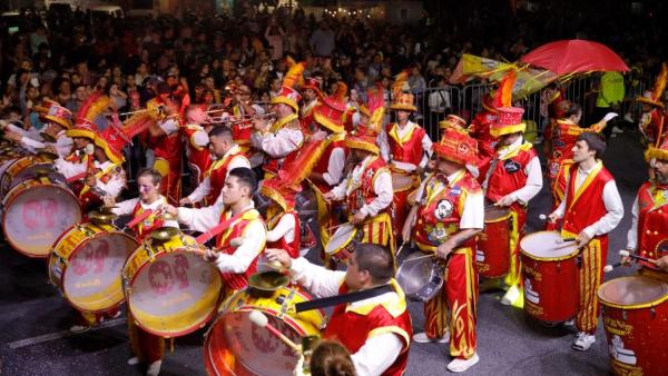 Carnaval en Mar del Plata: el Gran Corso Central llenará de ritmo la Plaza España