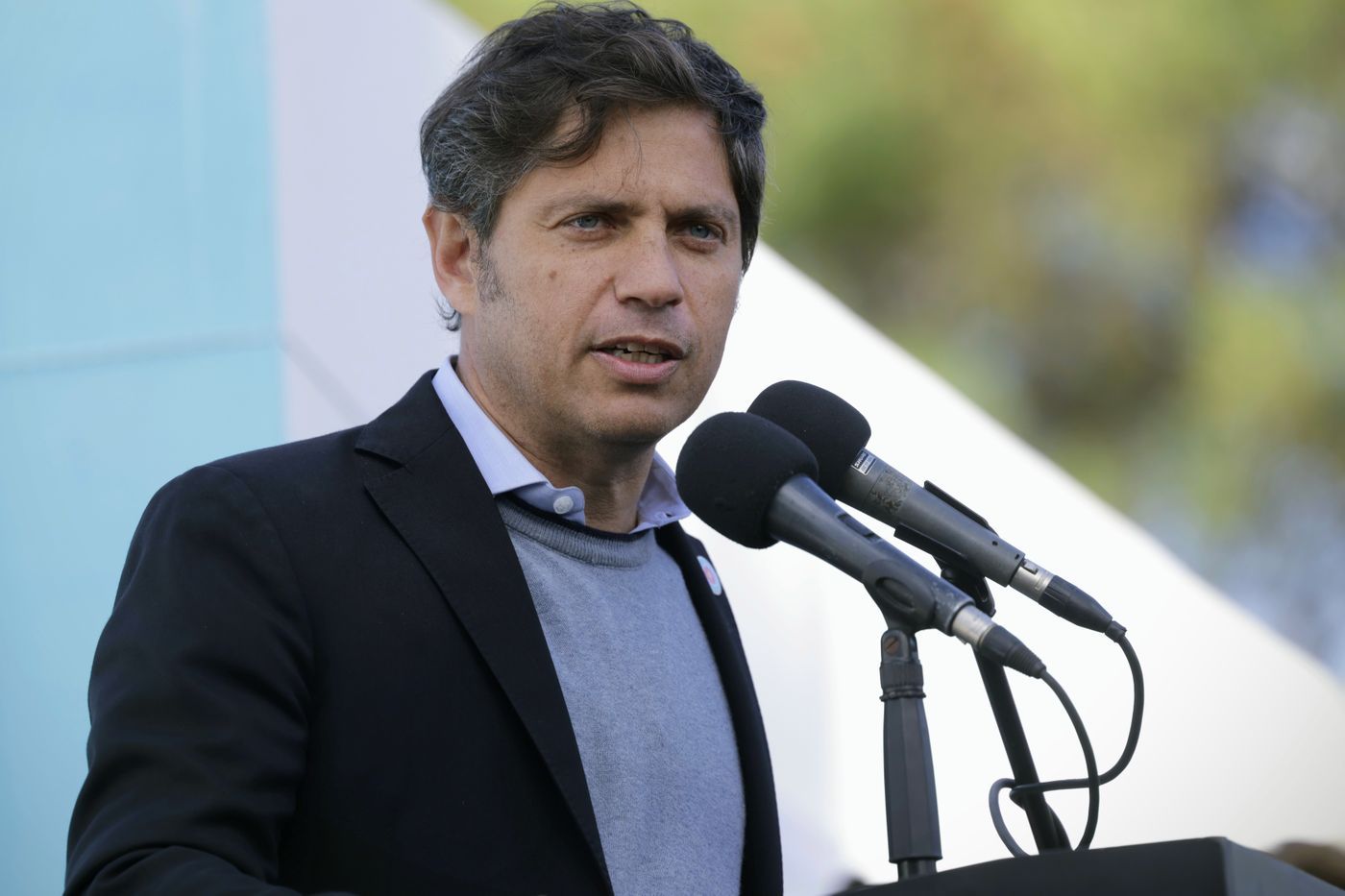  Kicillof formalizó el pago de 37 millones de pesos  para los 135 partidos bonaerense