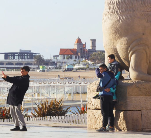 Mar del Plata recibió 114.325 visitantes durante el fin de semana largo, cifra inferior a años anteriores