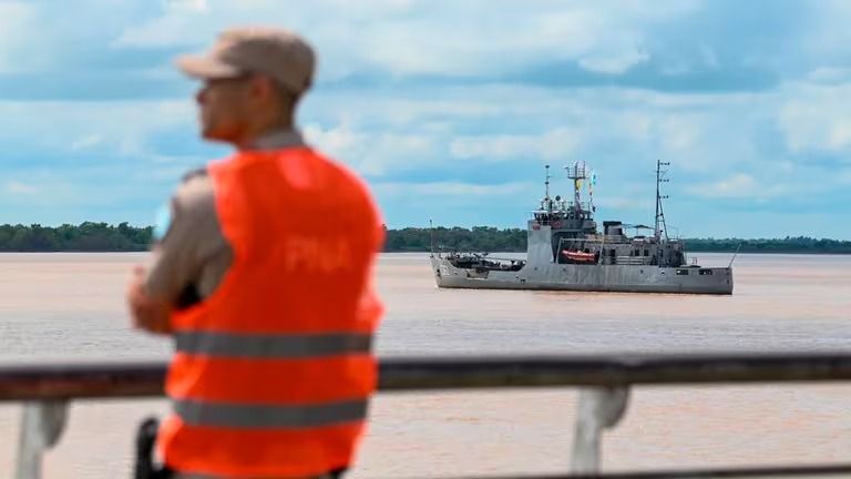 Inédito despliegue militar en Rosario
