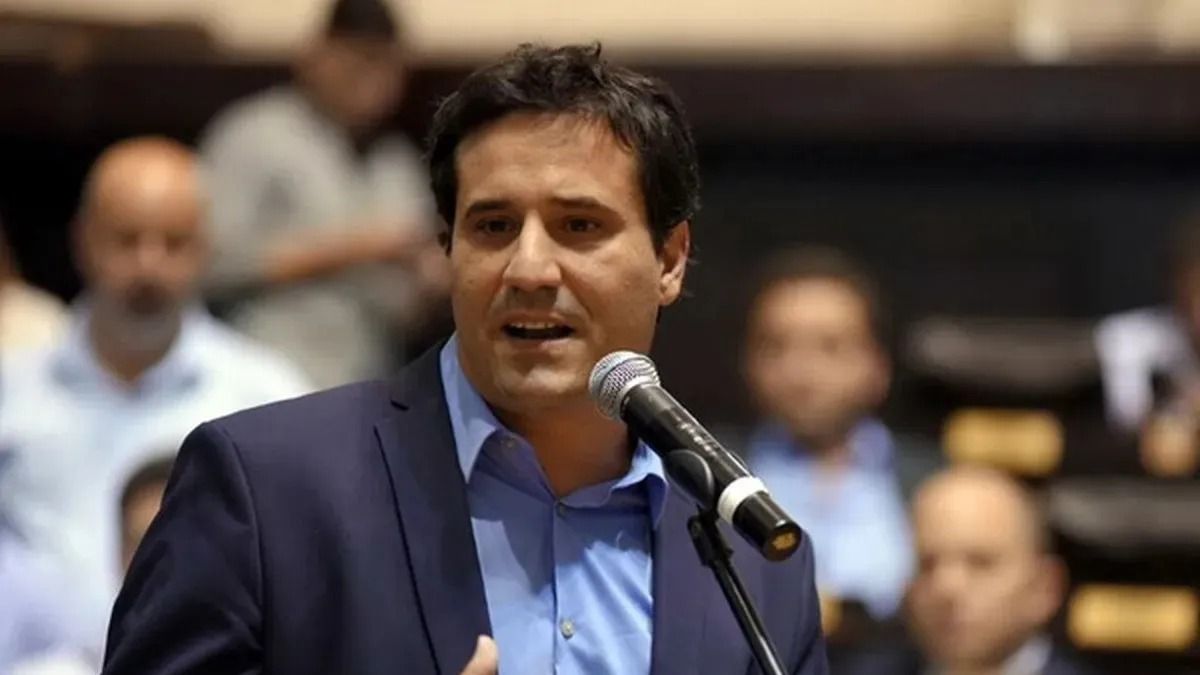 Maxi Abad crítico fuertemente a Axel Kicillof por la decisión de llevar a GNL a Río Negro