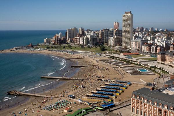 La polémica sobre el costo de vacacionar en Mar del Plata: ¿es más caro que Cancún?
