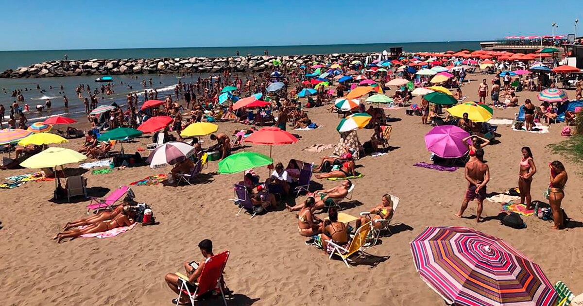 Miles de turistas llegan a Mar del Plata para el finde largo: más de 2.000 vehículos por hora