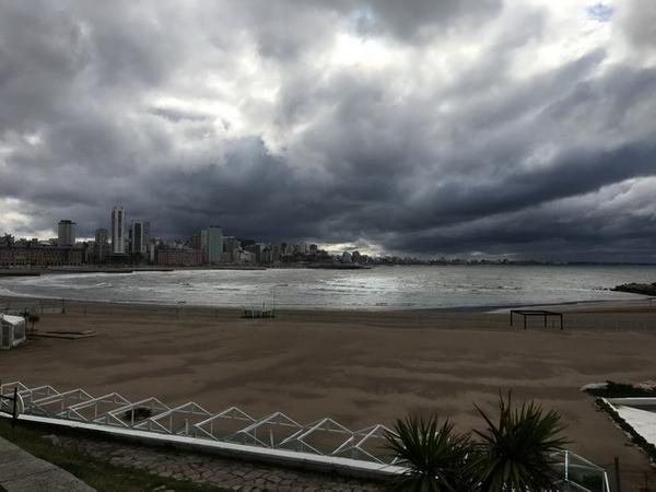 Alerta meteorológica: "Ciclogénesis" desata doble alerta amarilla por viento y lluvia en Mar del Plata