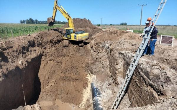Saludemos a la obra pública que se va: el Gobierno cerrará un organismo clave para el acesso al agua potable