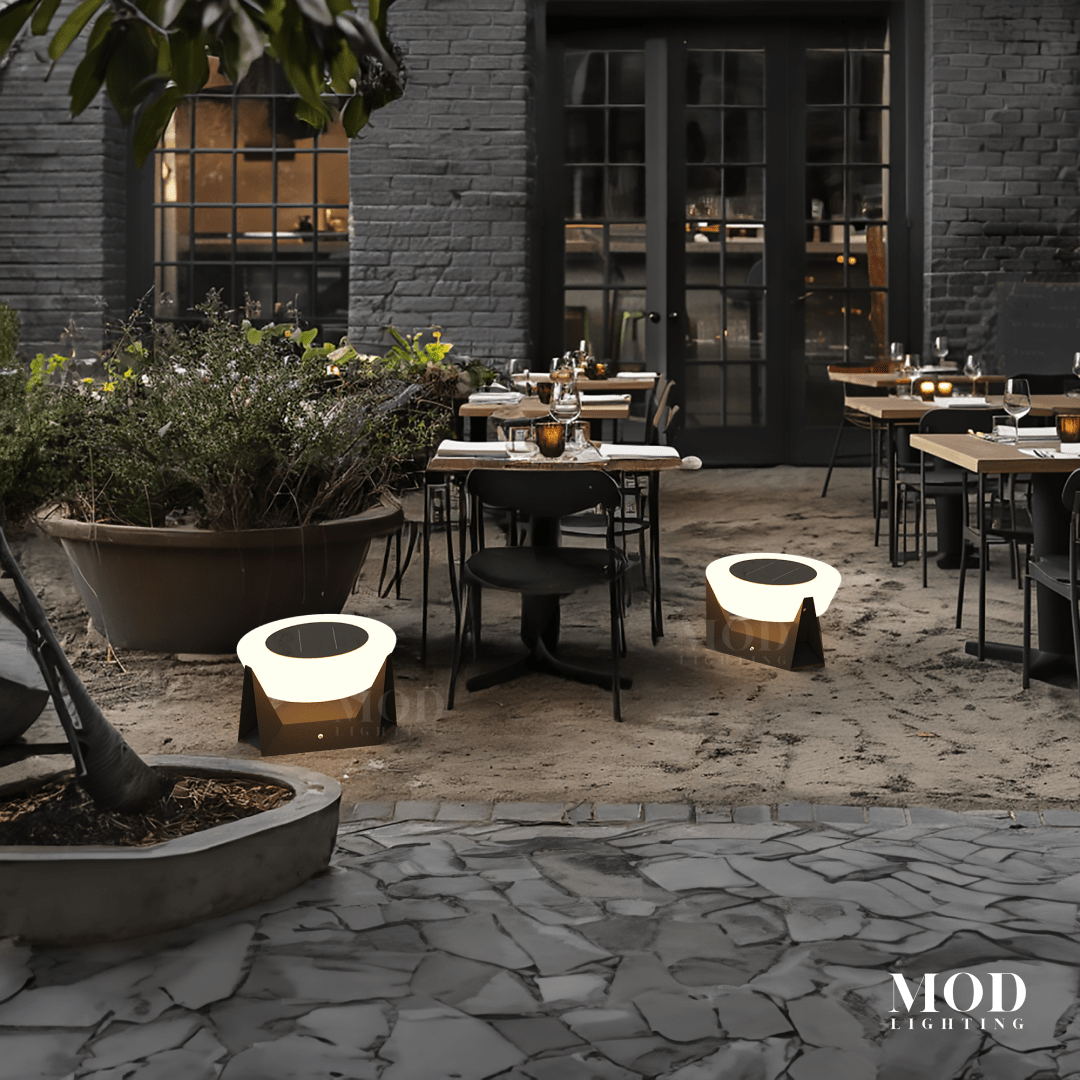 Skye outdoor solar table light dimension diagram, Medium, 11 in diameter, 6 in height