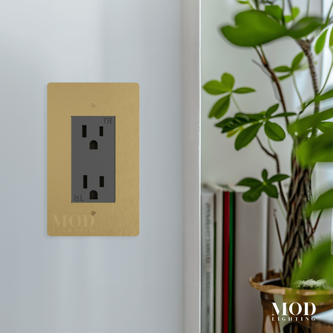 Modern Wall Outlet (Open Box)