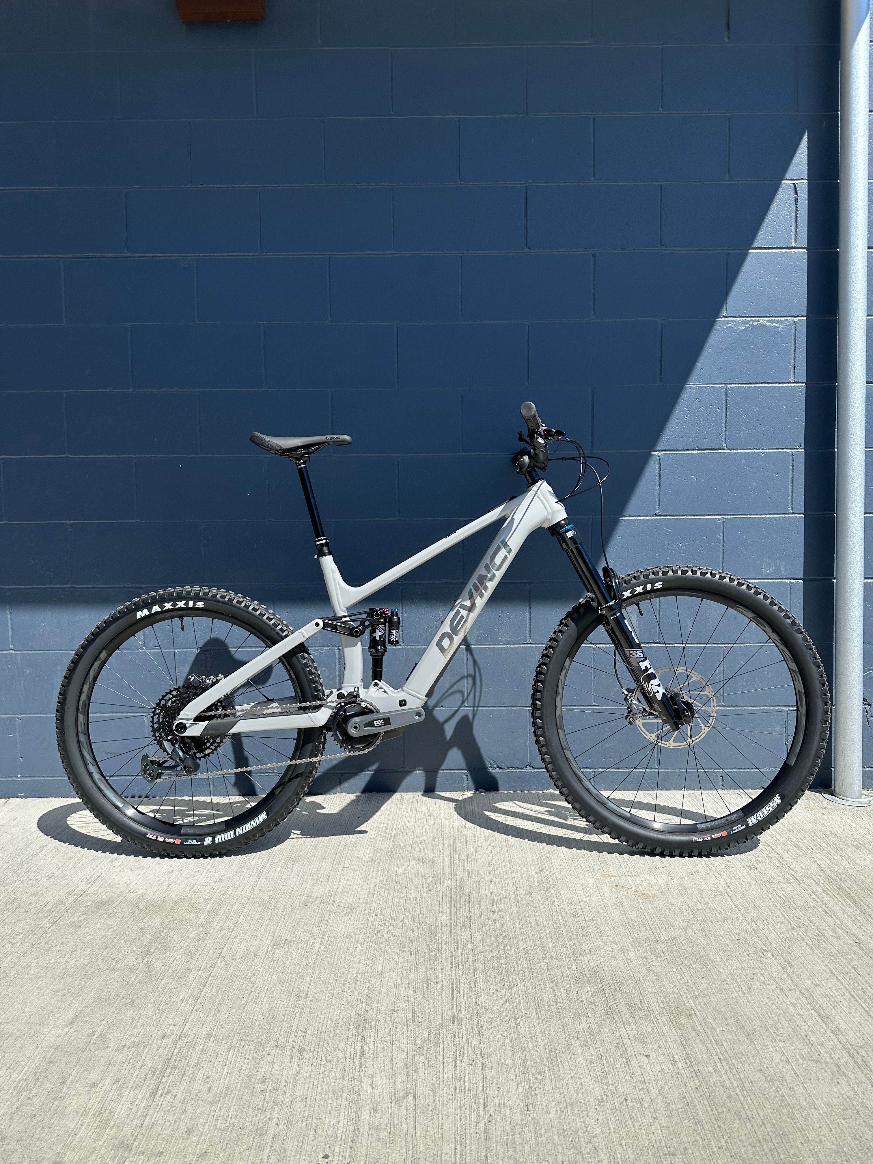 Photo of Devinci E-Troy Lite GX 