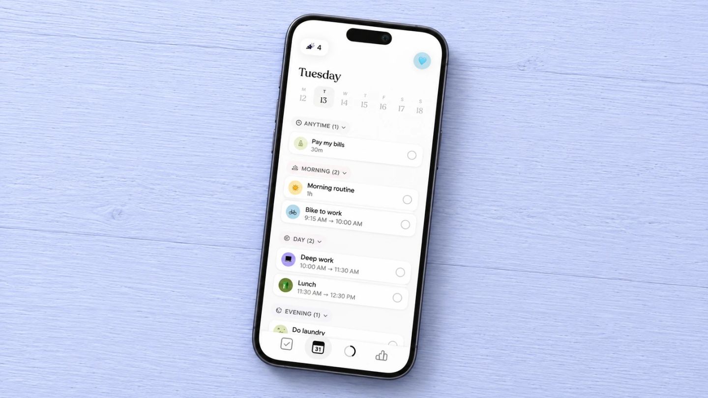 Tiimo’s visual daily plan displayed on a phone.