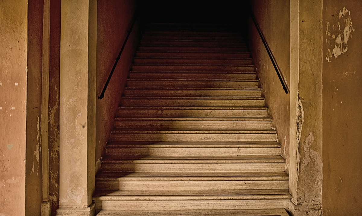 A still from the portfolio STAIRWAY, by photographer Chris Ryan.