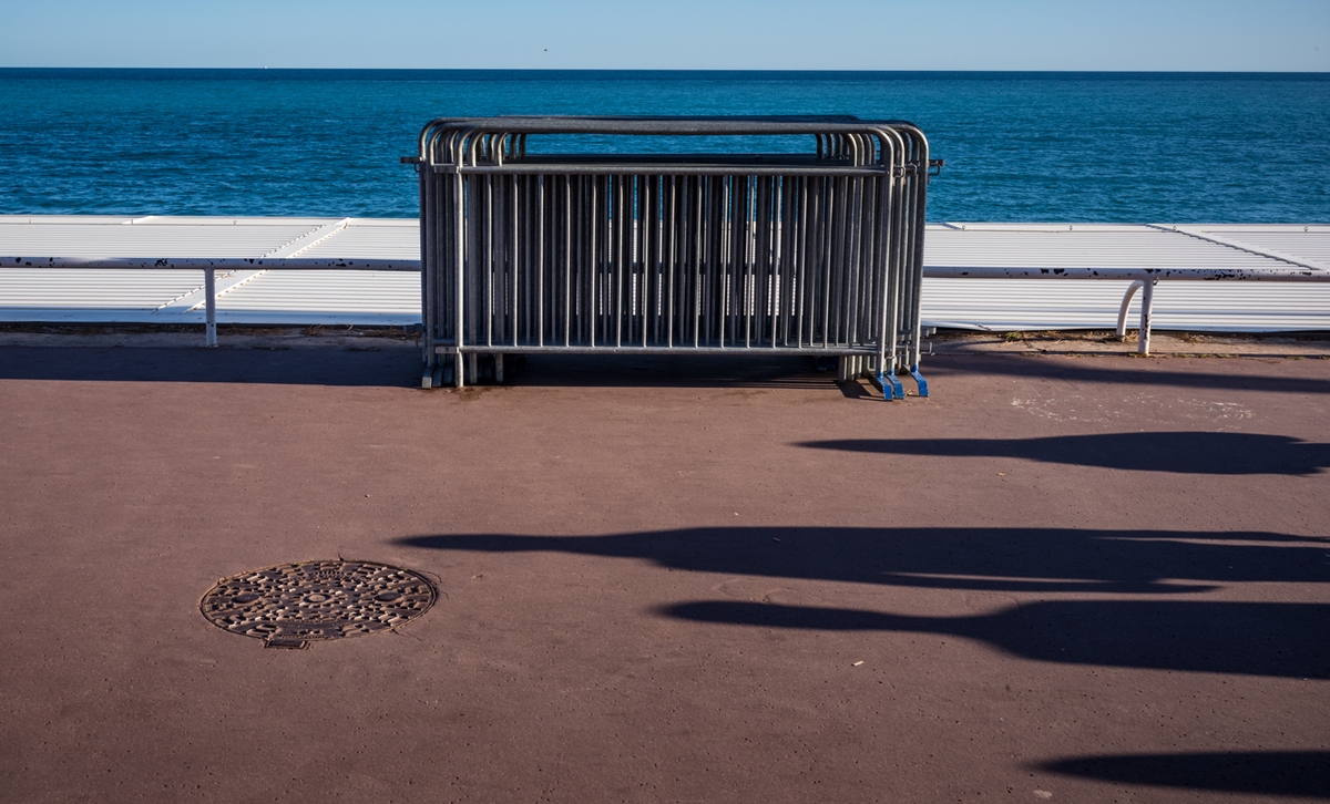 Barriers And Shadows, Nice