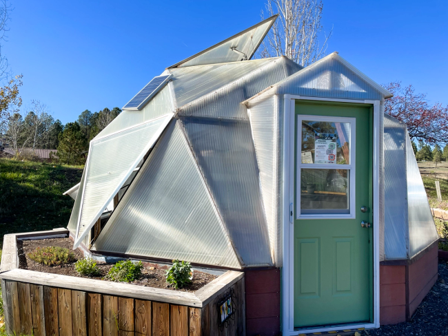 18 foot greenhouse with top and bottom vents open