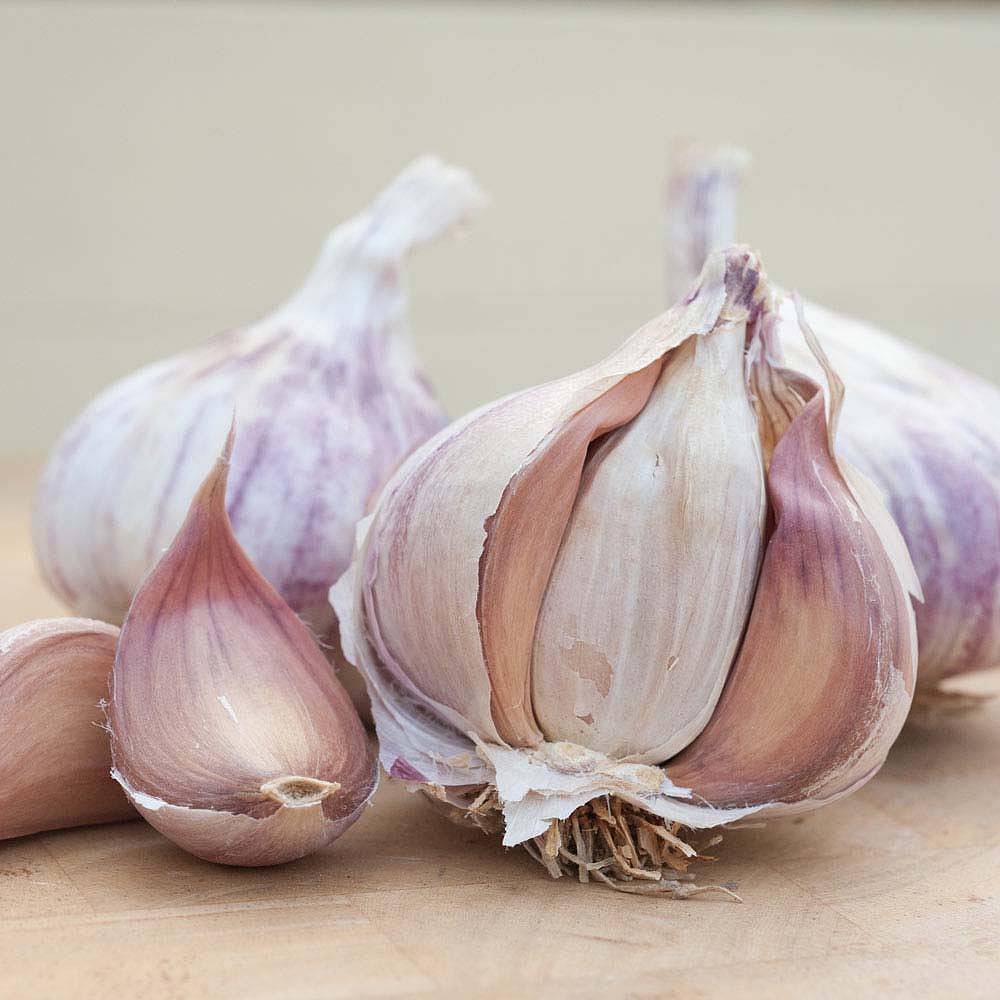 Garden Herbs for Flu - raw garlic