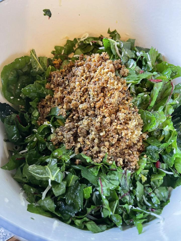Coated Salad with Bread Crumb Mixture