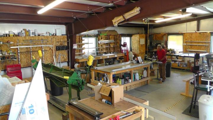 solar powered greenhouse manufacturing shop