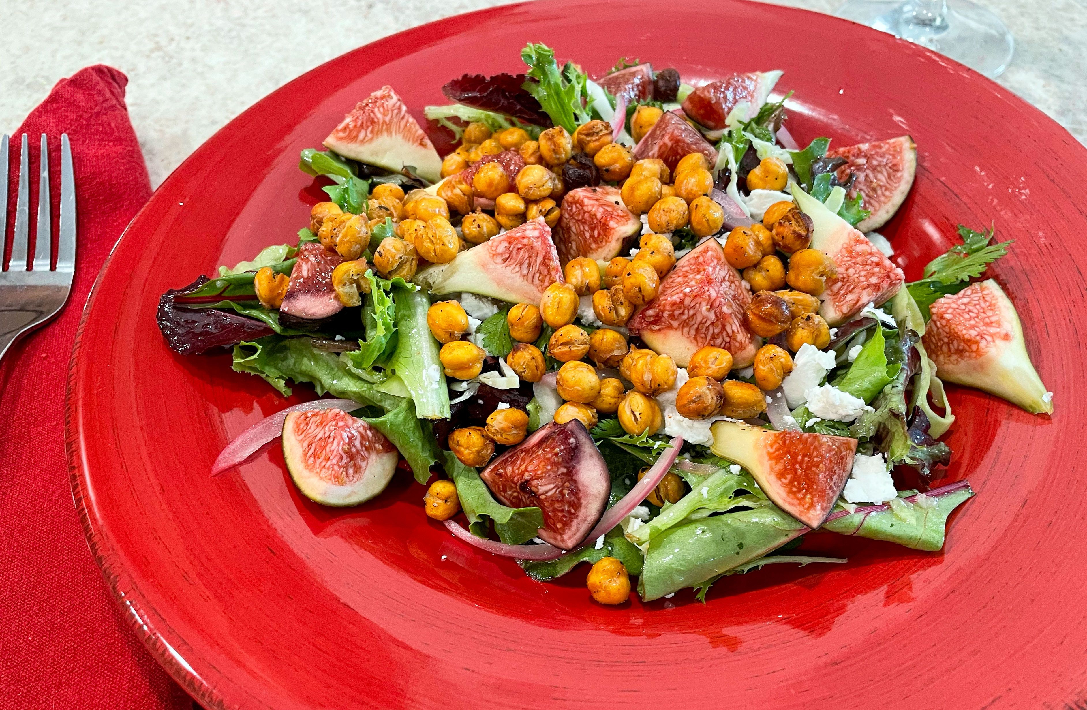 fig goat cheese chickpea sala