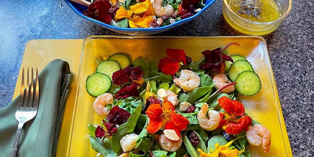 Shrimp-Nasturtium-Salad-Finished-