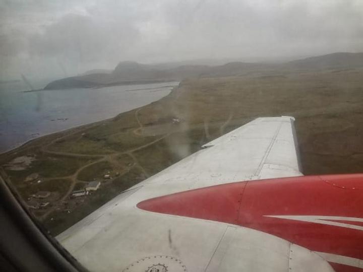 greenhouse installers travel on airplane