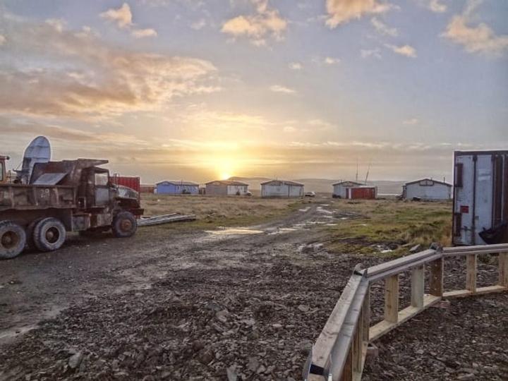 greenhouse foundation wall during sunset