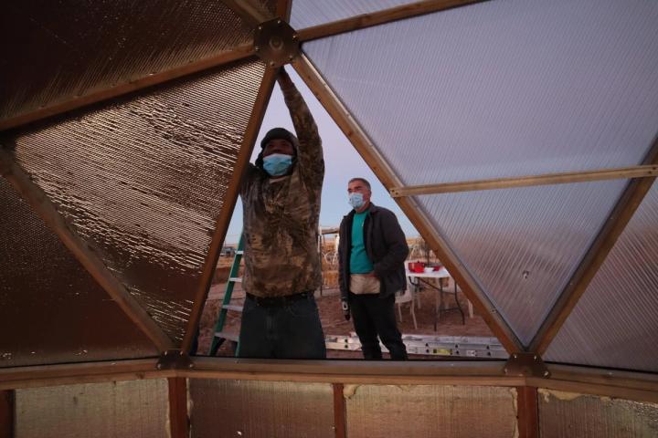 Installing polycarbonate on a dome greenhouse