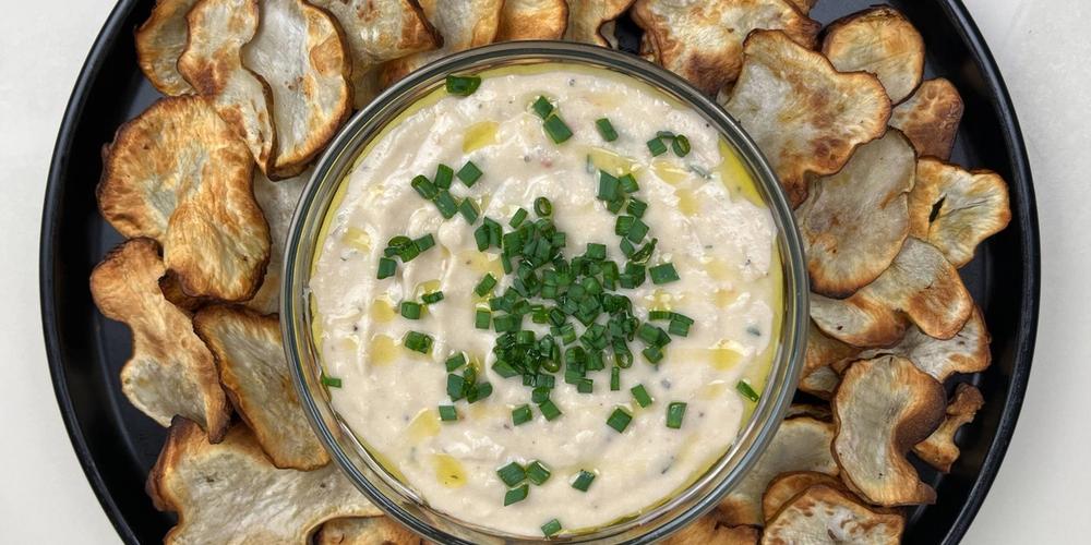 Rosemary and Roasted Garlic Dip with Sunchoke Chips