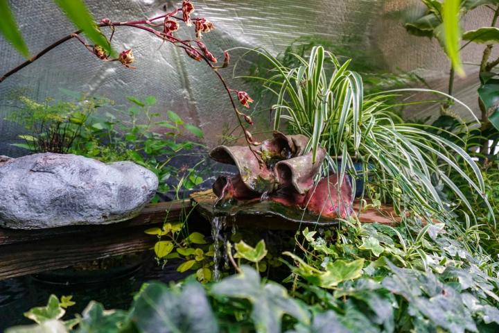 metal water feature