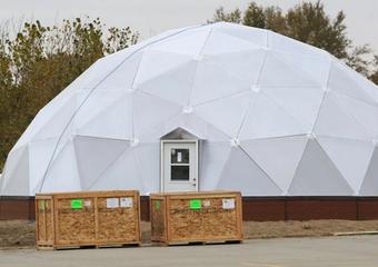 Hastings Middle School showing how the 42' Greenhouse once fit into two relatively small crates