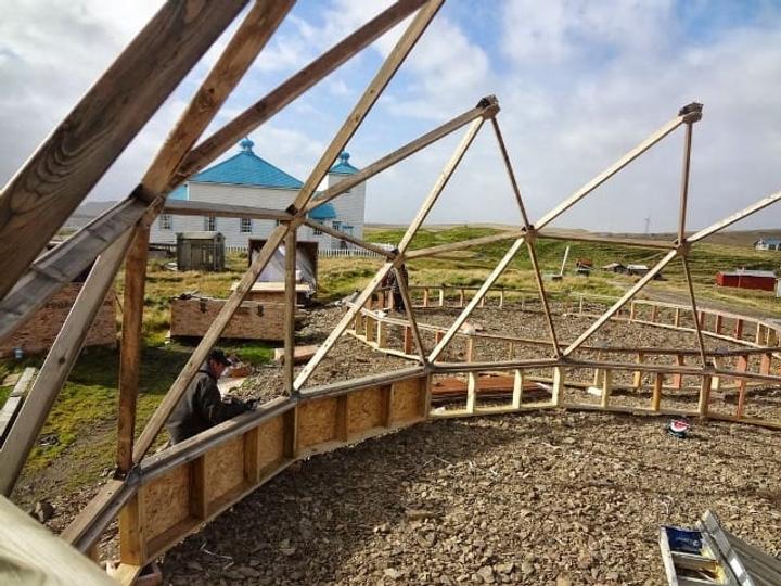 greenhouse construction second row of struts