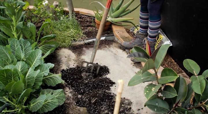 mixing in soil amendments