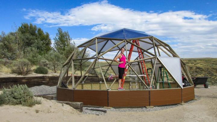 Family installing a Growing Dome