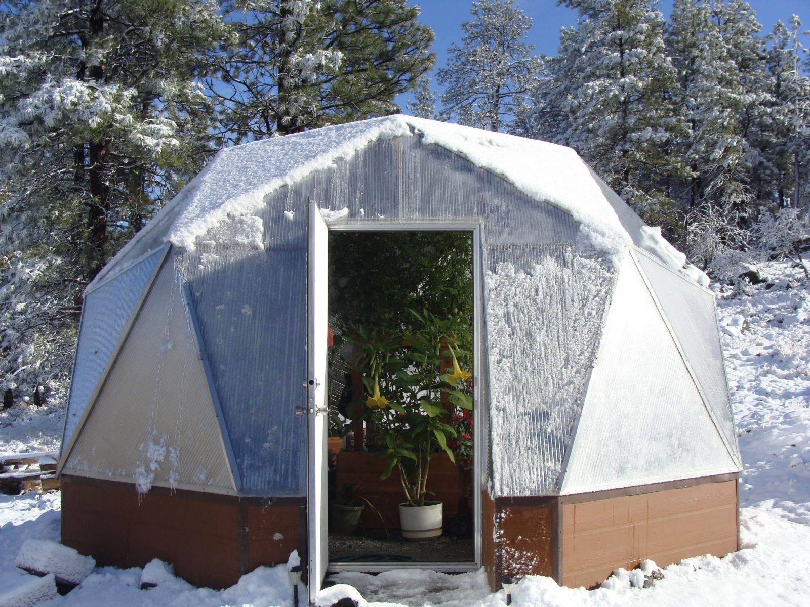 occupied Colorado dome in winter, snow on the ground