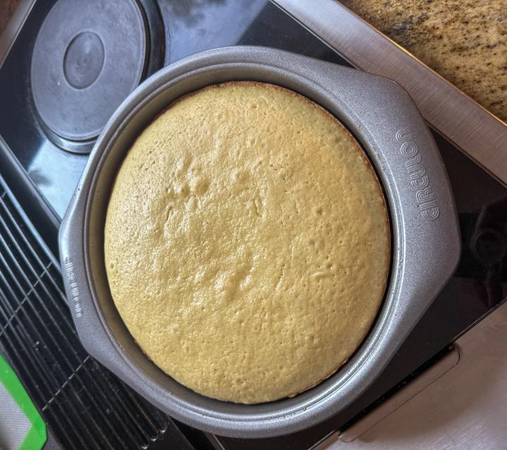 correctly baked cake