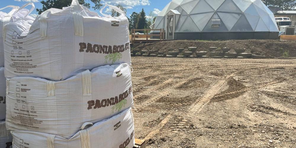 paonia_soil_totes