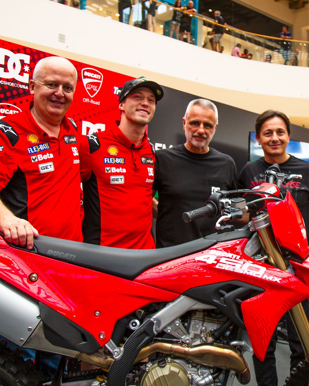 foto team ducati desmo450