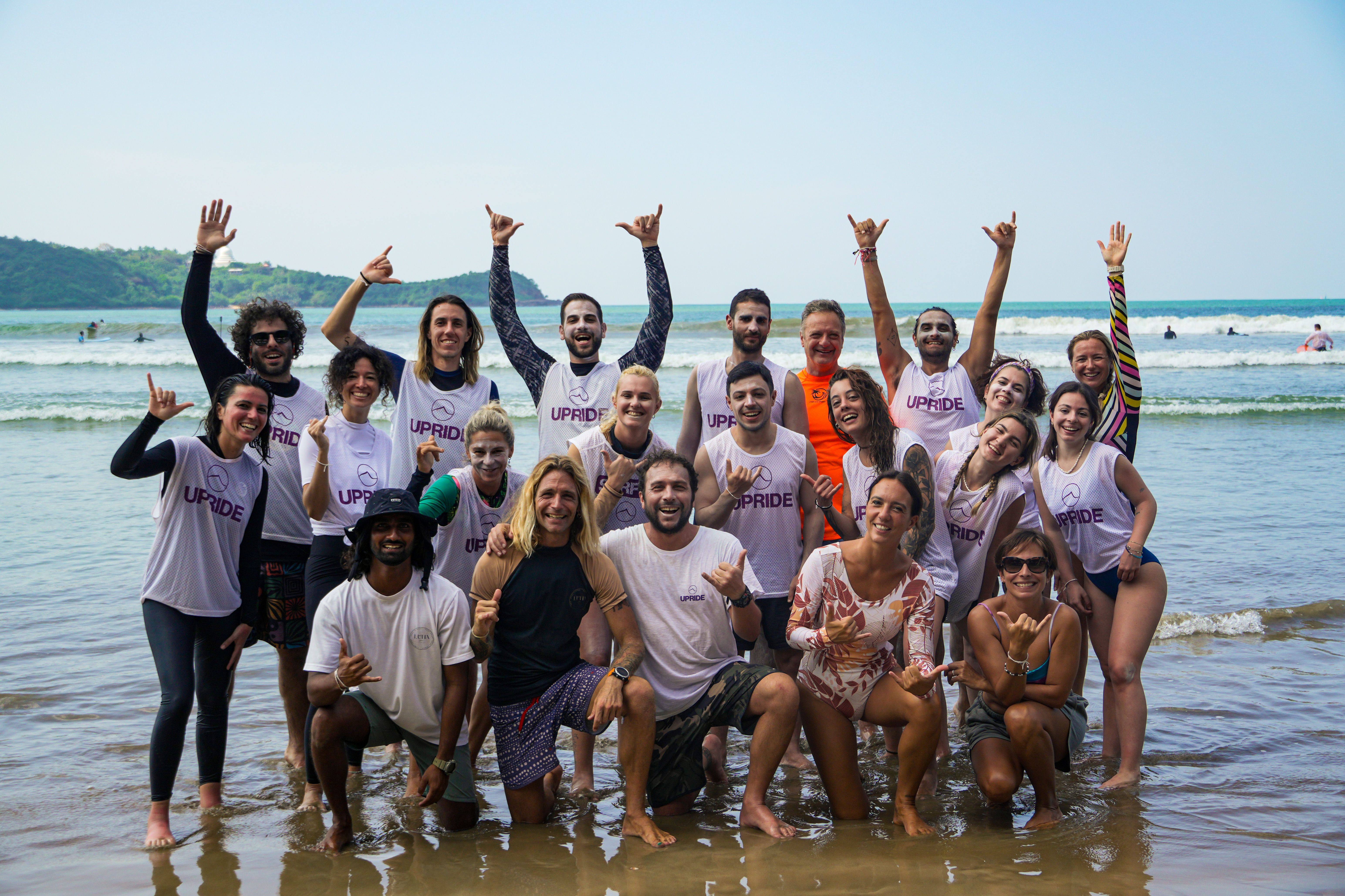 foto gruppo surfisti