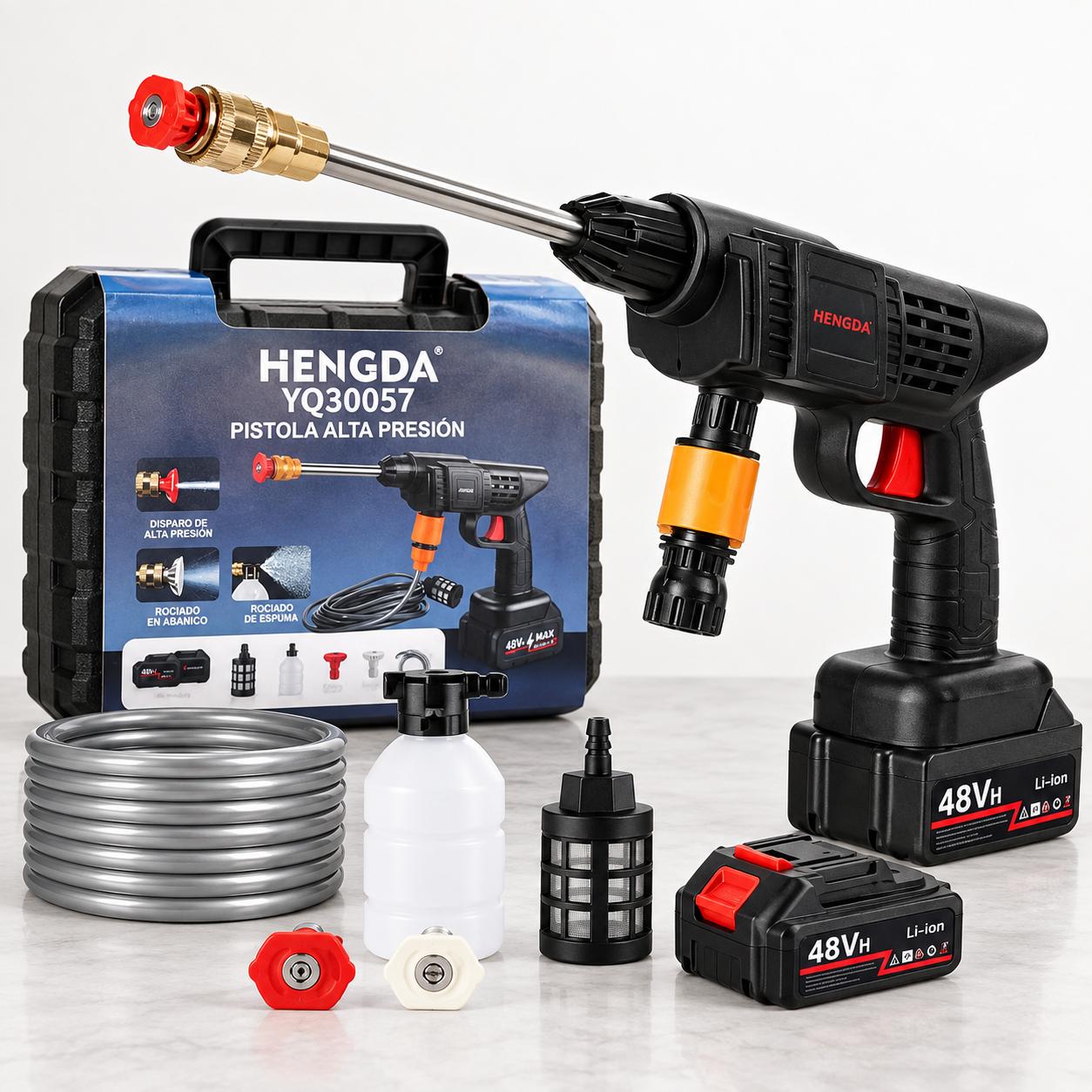 Hidrolavadora portátil inalámbrica HENGDA con su maletín, dos baterías, manguera, filtro, dispensador de jabón y boquillas